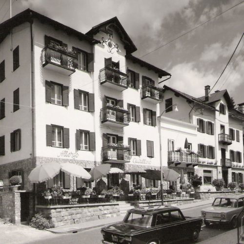 Albergo-cavallino-anni60